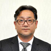 経理部長 宮迫太一